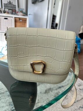 Songmont Medium Reset Tofu Bag in White